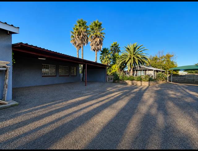4 BEDROOM HOUSE FOR SALE IN SONLAND PARK